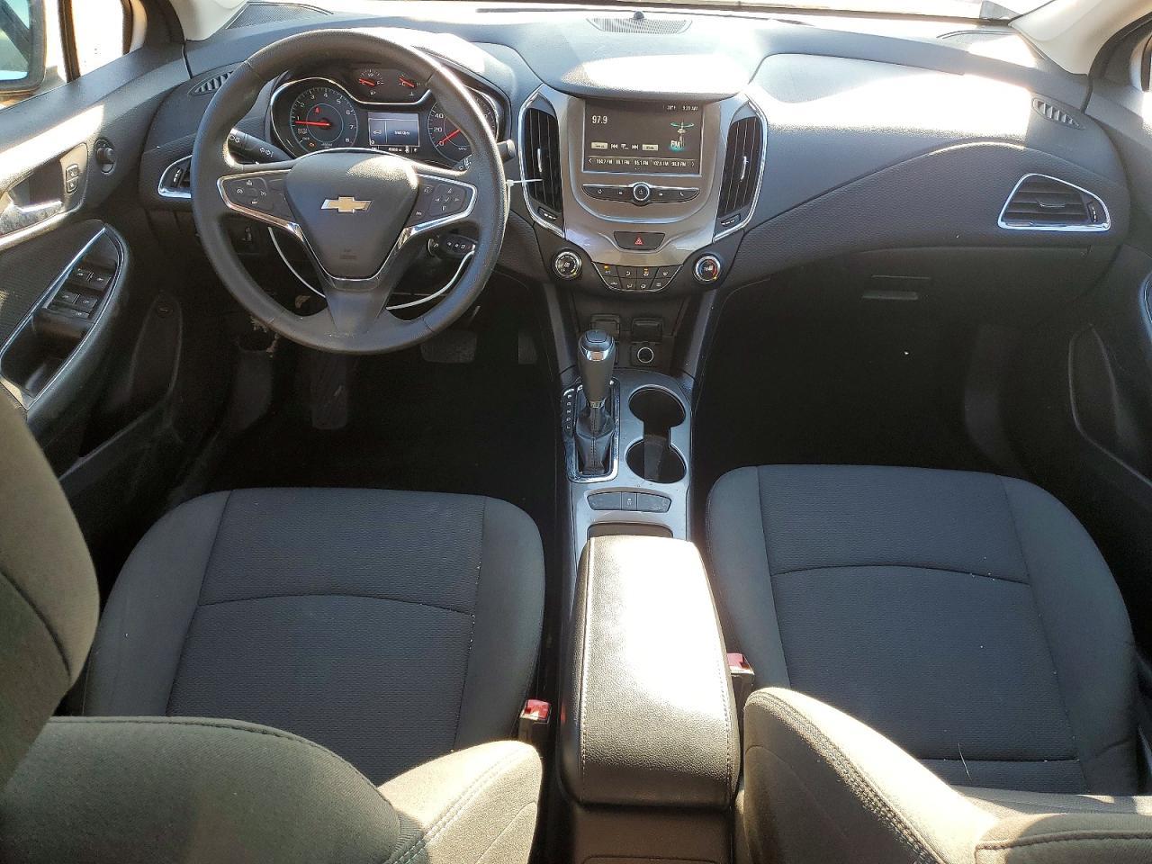 2017 CHEVROLET CRUZE