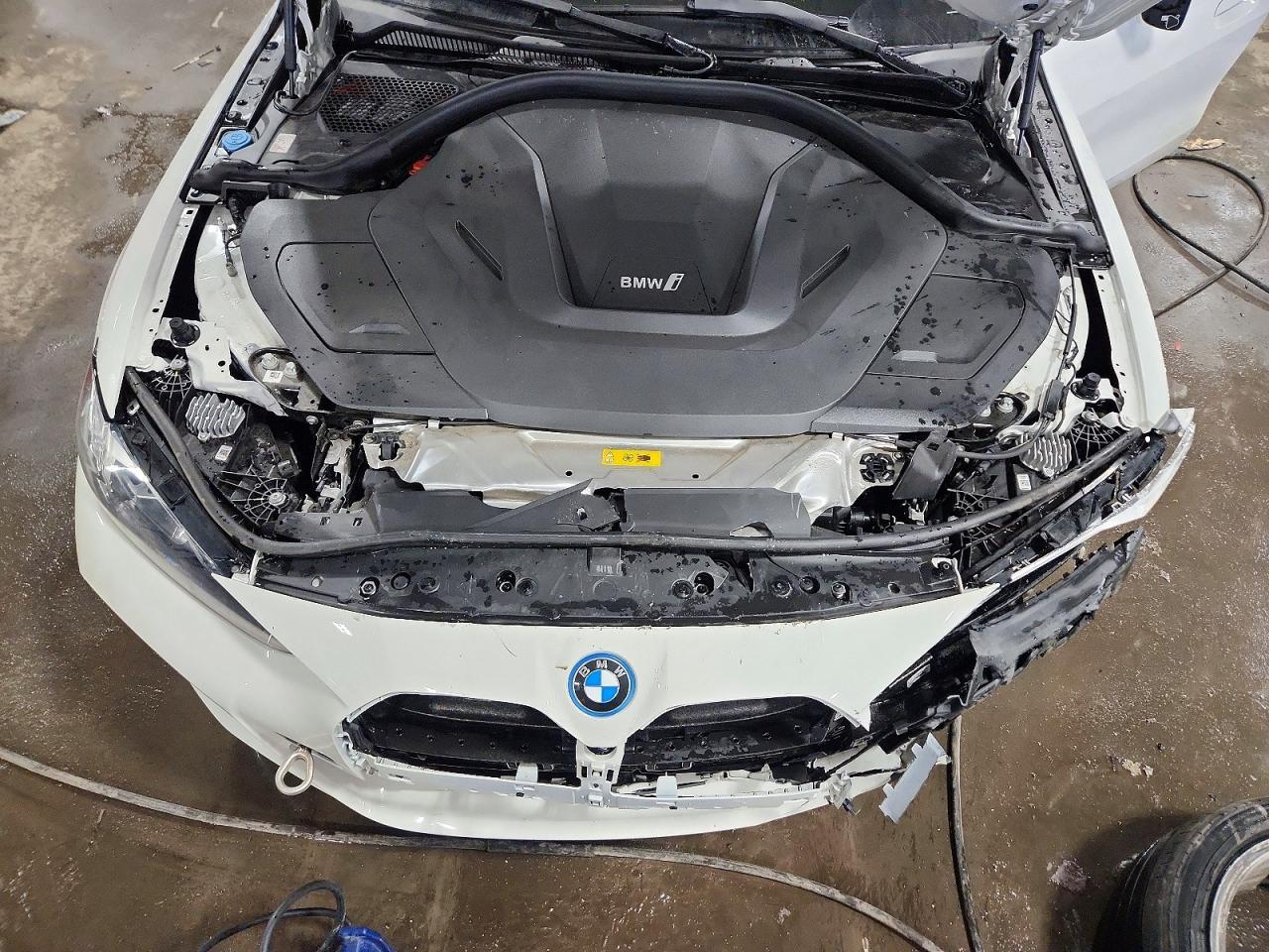 2024 BMW i4
