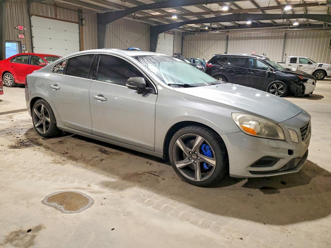2013 VOLVO S60