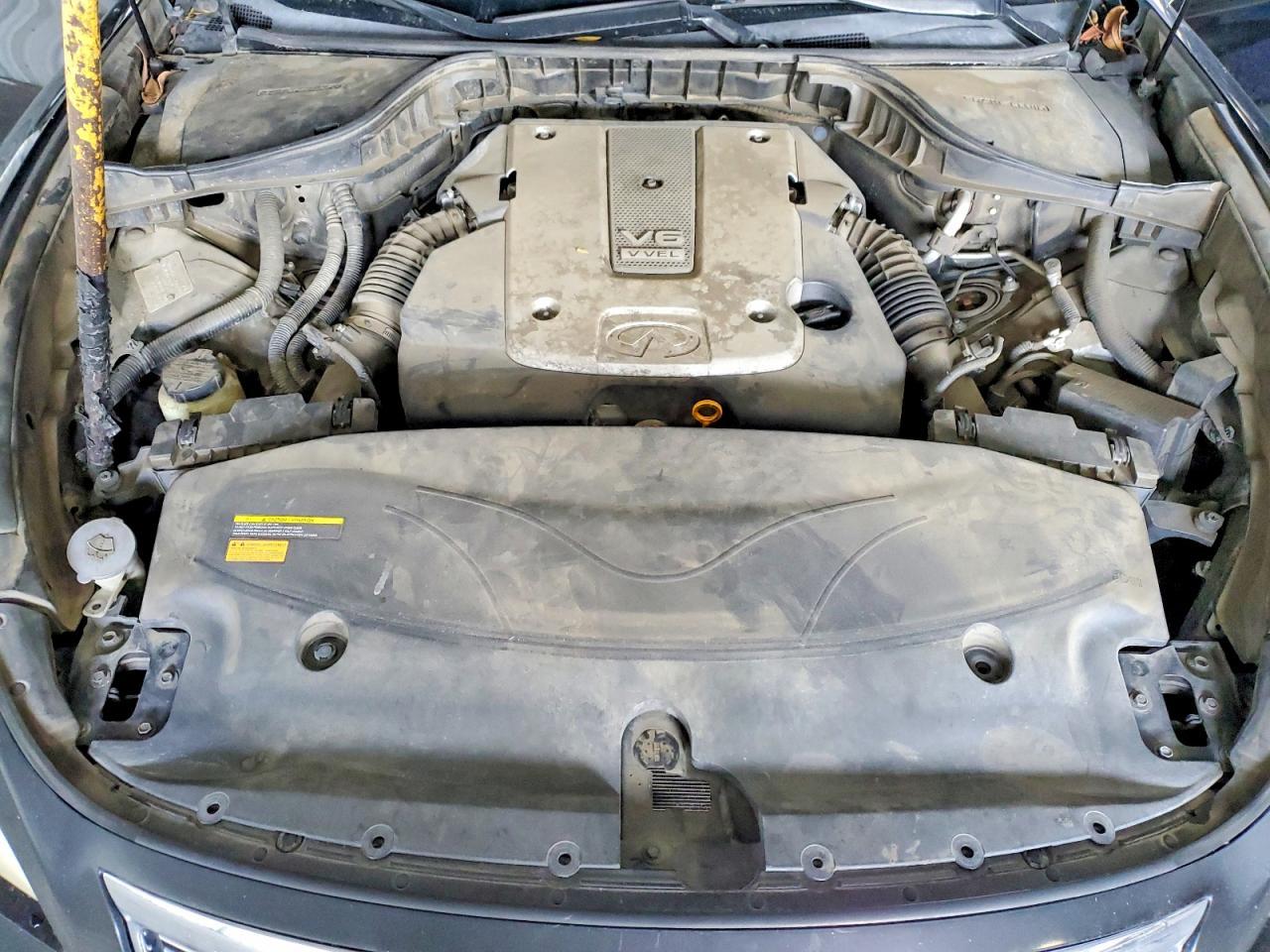 2011 INFINITI M37