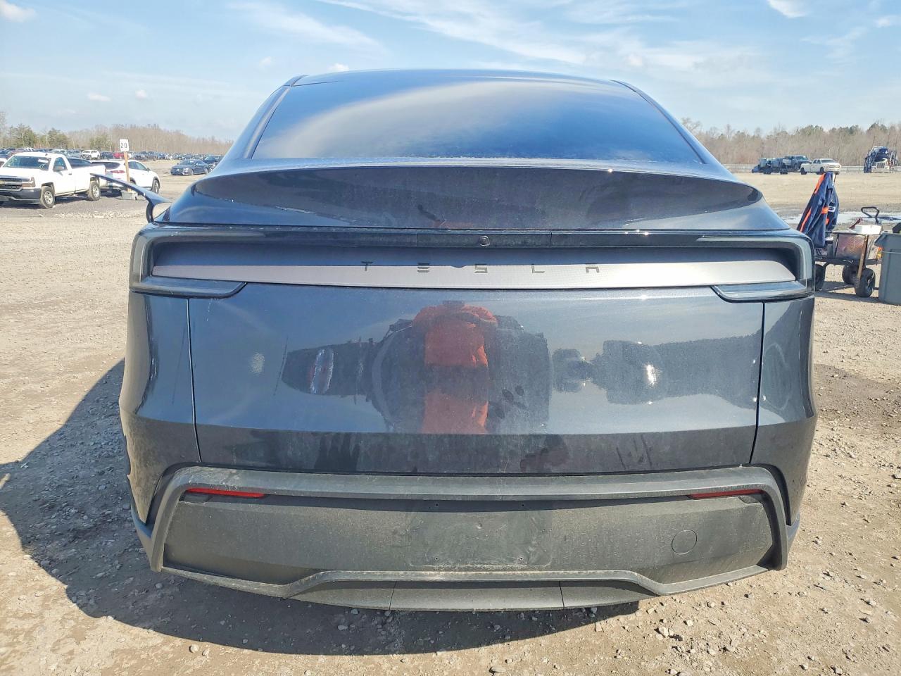 2026 TESLA MODEL Y