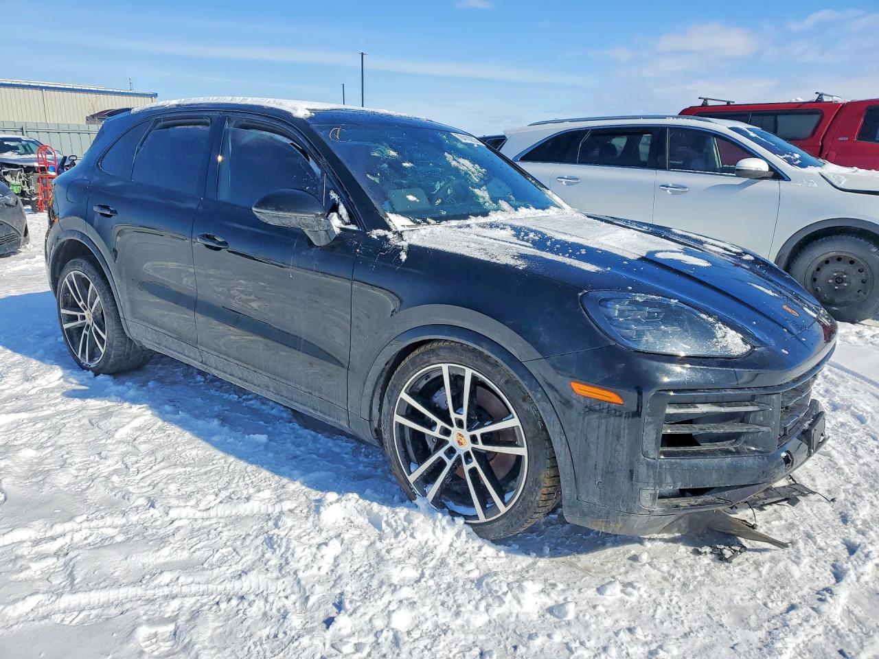 2024 PORSCHE CAYENNE
