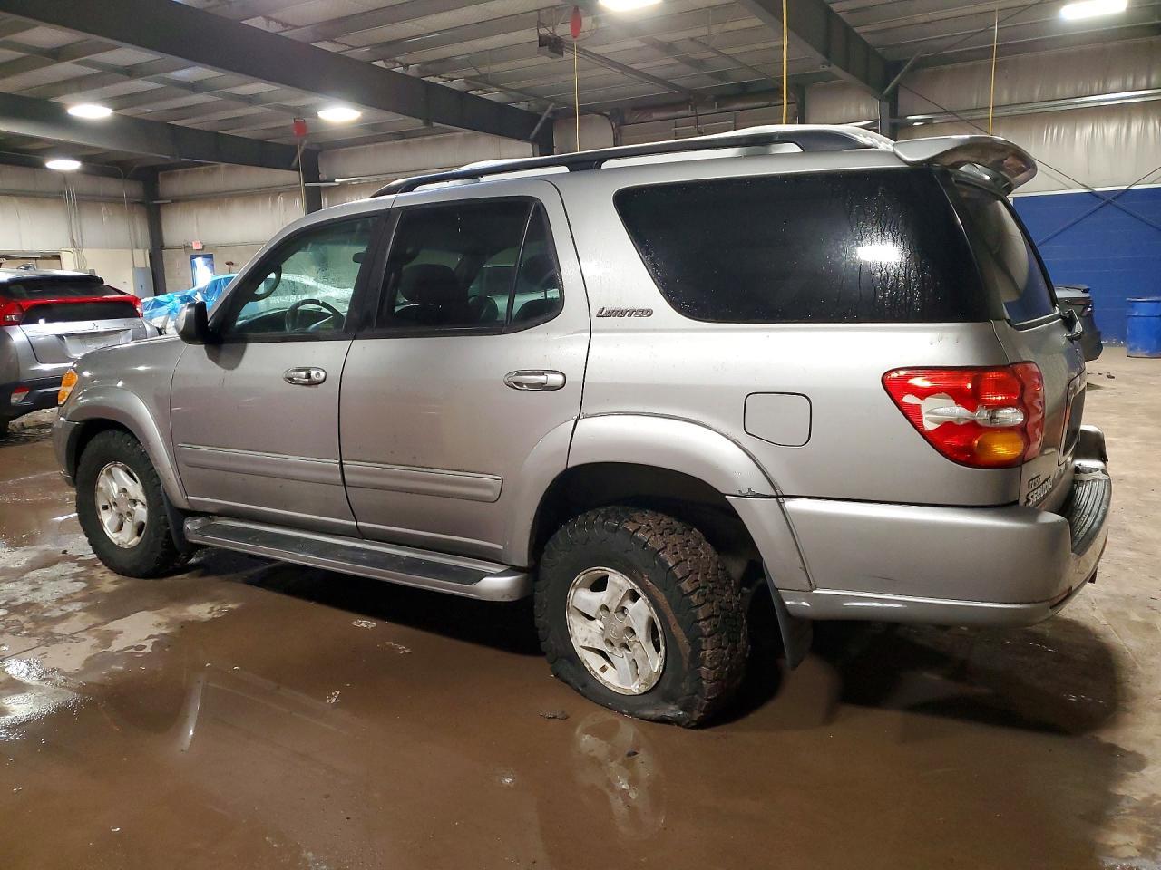 2002 TOYOTA Sequoia