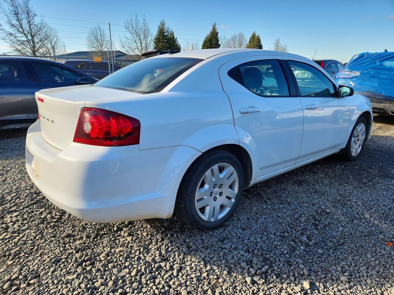 2013 DODGE Avenger