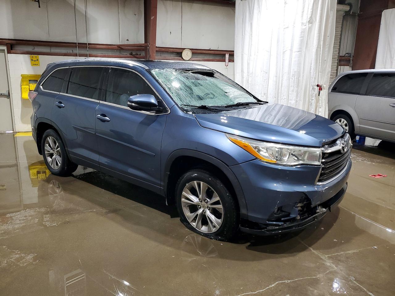 2014 TOYOTA HIGHLANDER