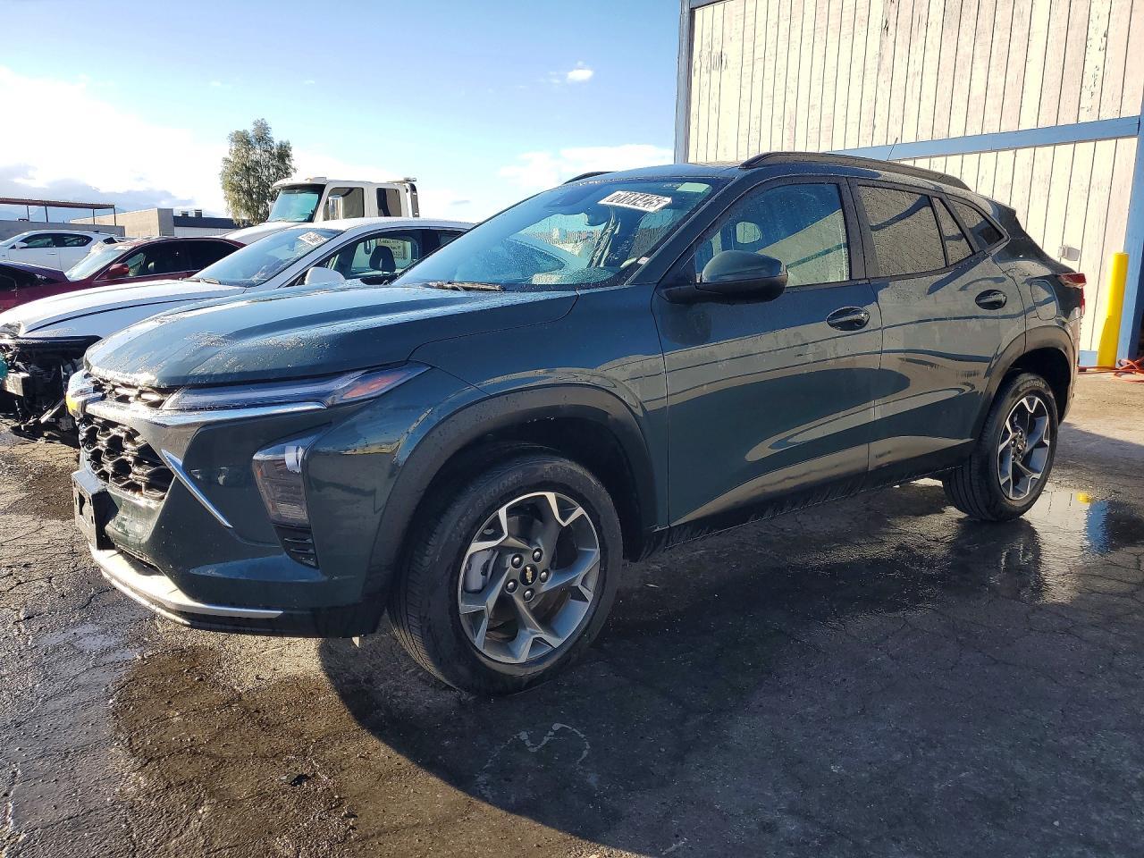 2025 CHEVROLET TRAX