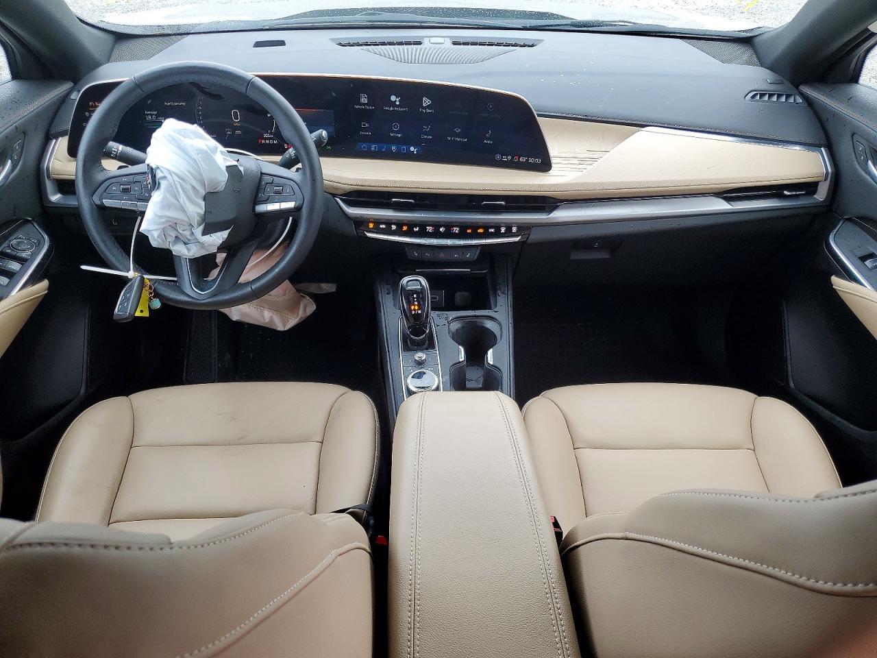 2025 CADILLAC XT4