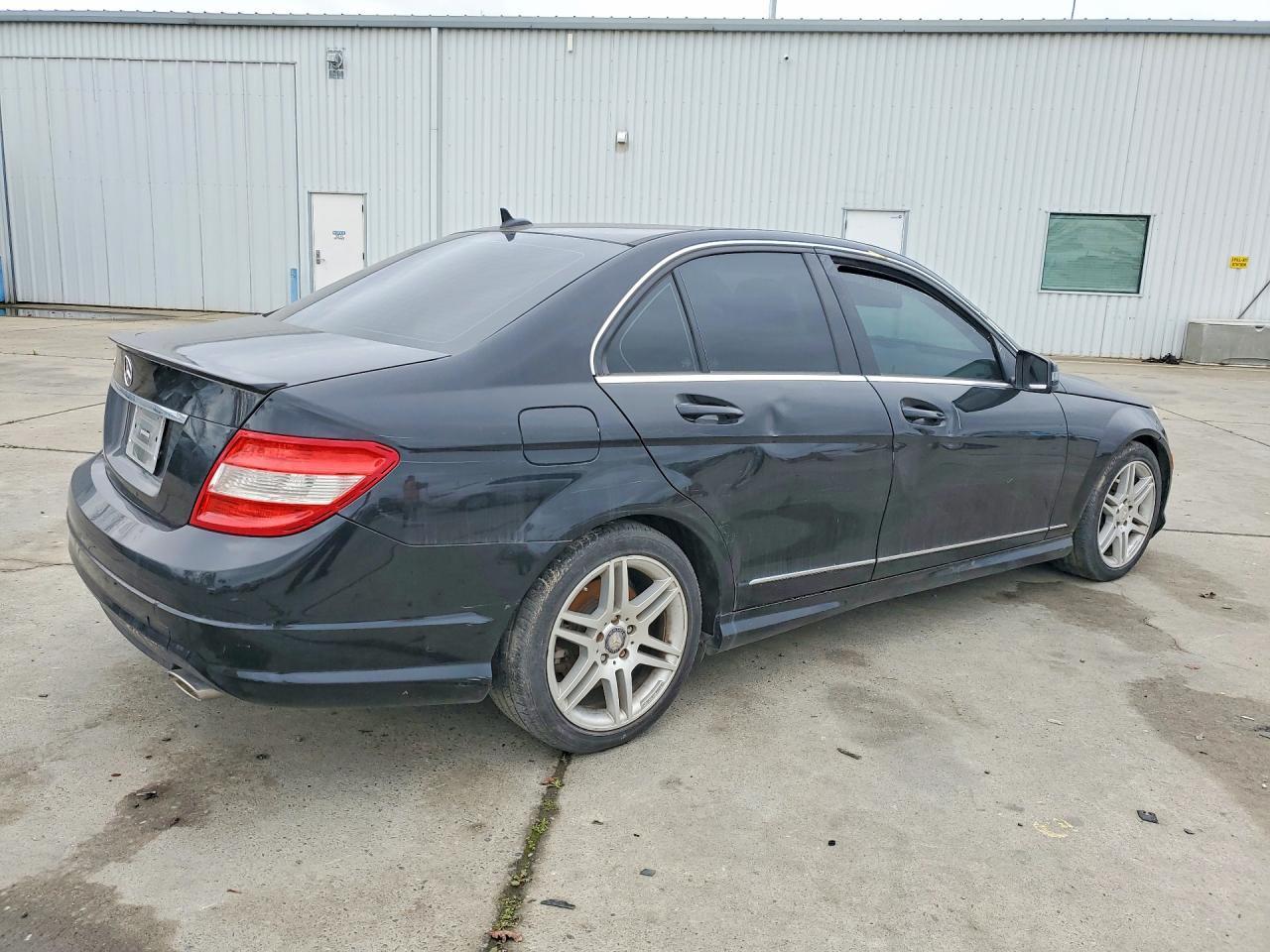 2010 MERCEDES-BENZ C-CLASS