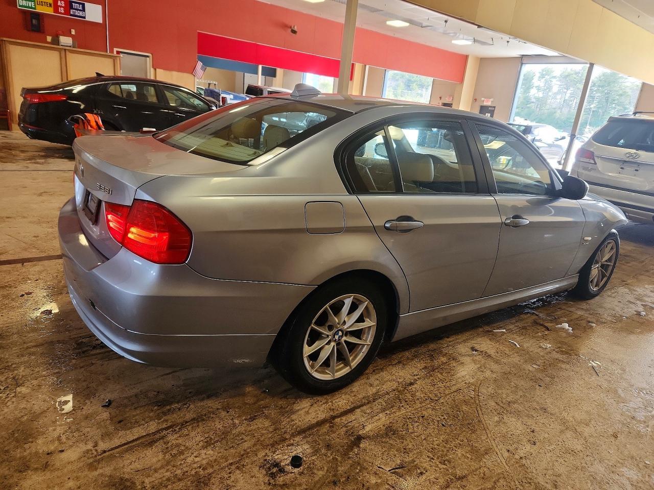 2010 BMW 3 SERIES