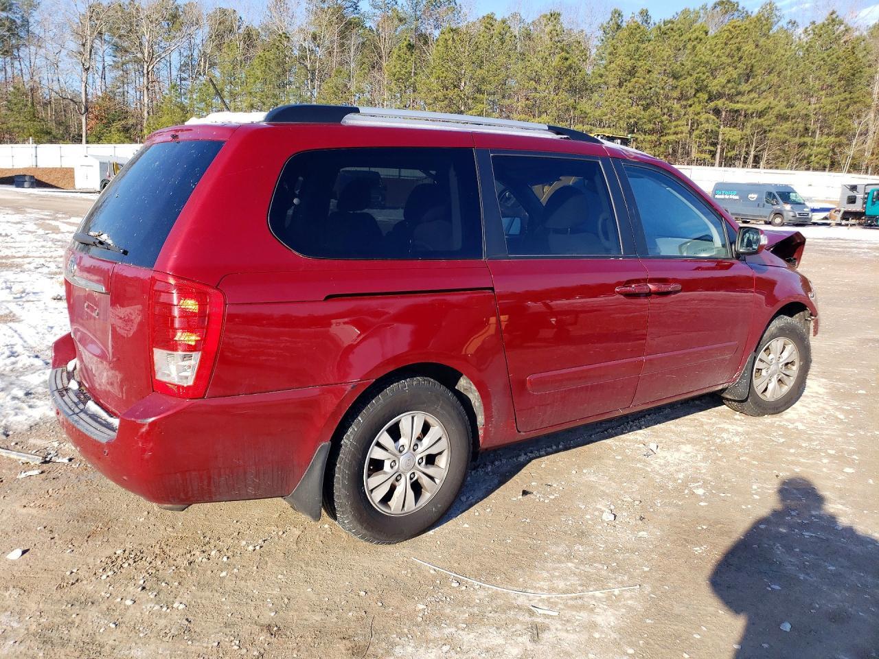 2011 KIA SEDONA