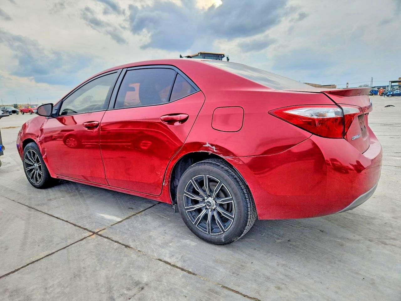 2016 TOYOTA COROLLA
