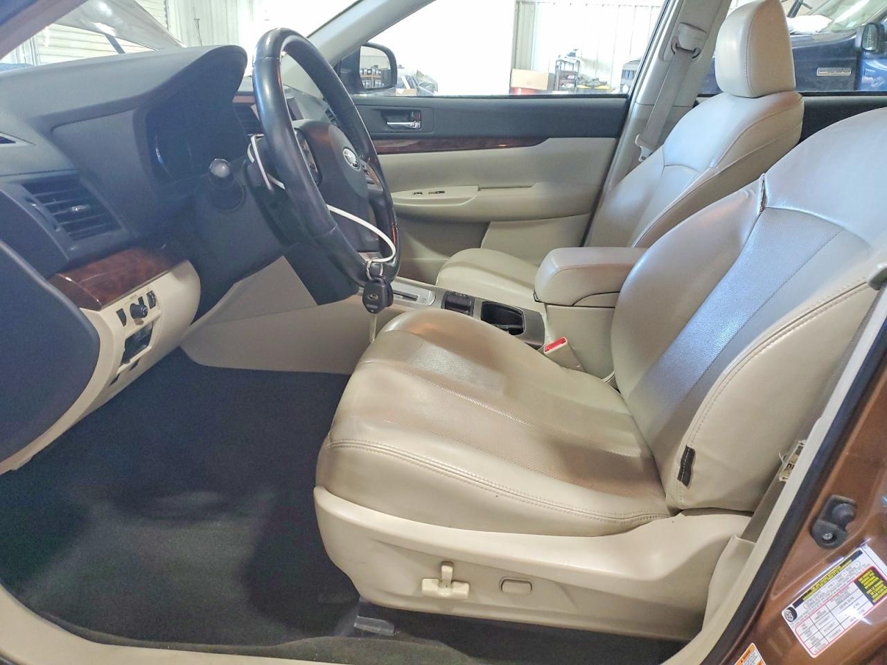 2013 SUBARU Legacy