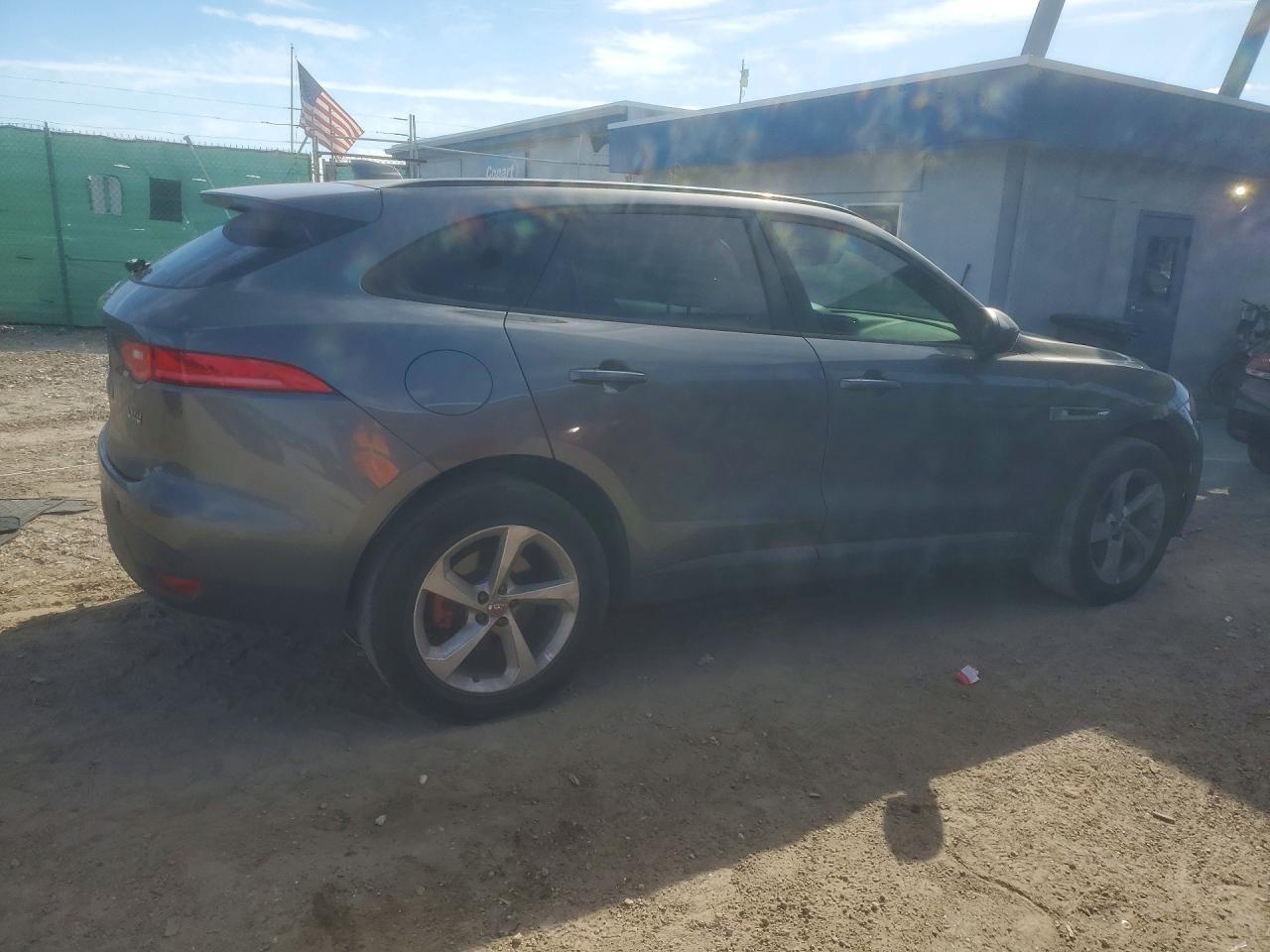 2018 JAGUAR F-Pace