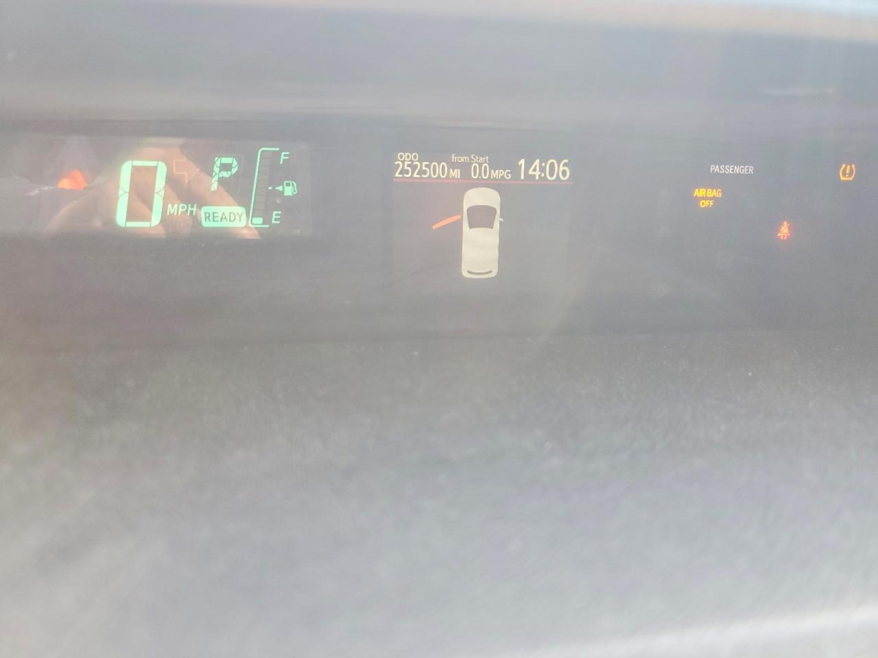 2013 TOYOTA Prius c