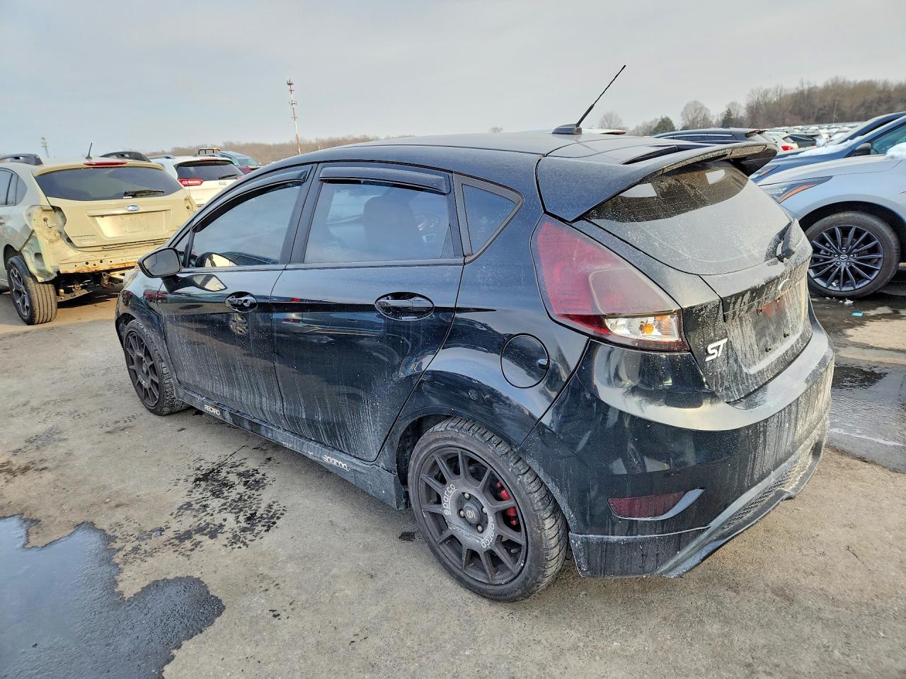 2016 FORD Fiesta