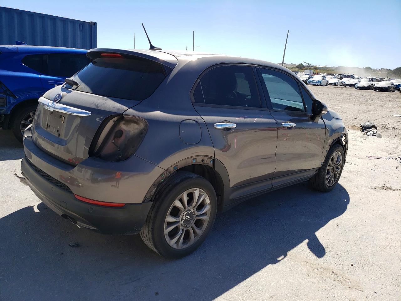 2016 FIAT 500X