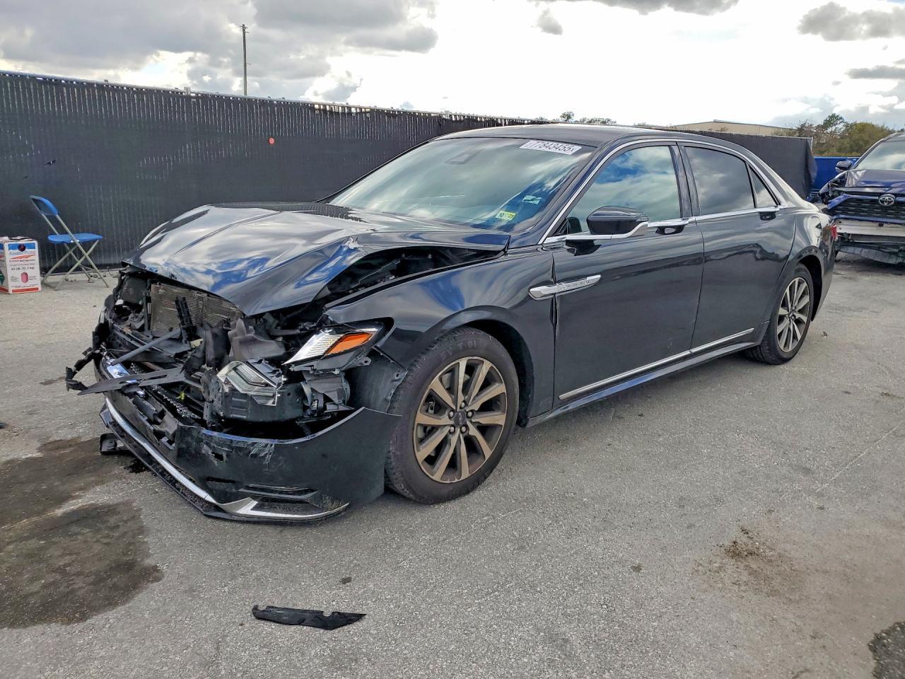 2019 LINCOLN Continental