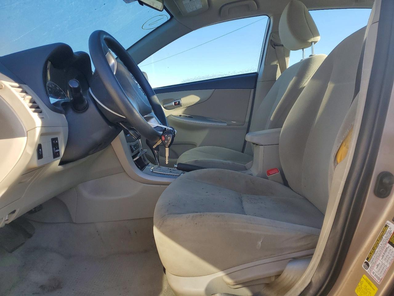 2013 TOYOTA COROLLA