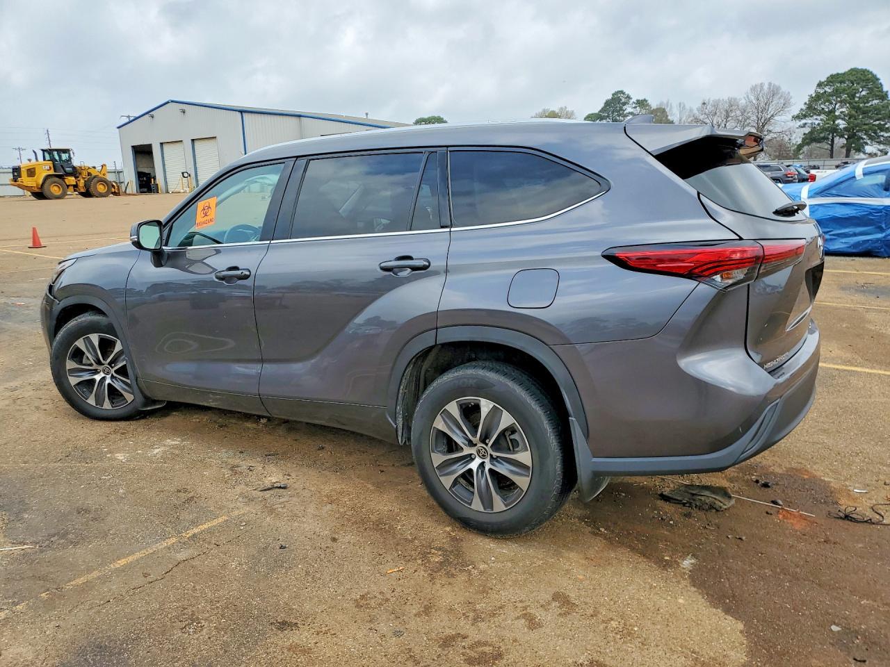 2022 TOYOTA HIGHLANDER