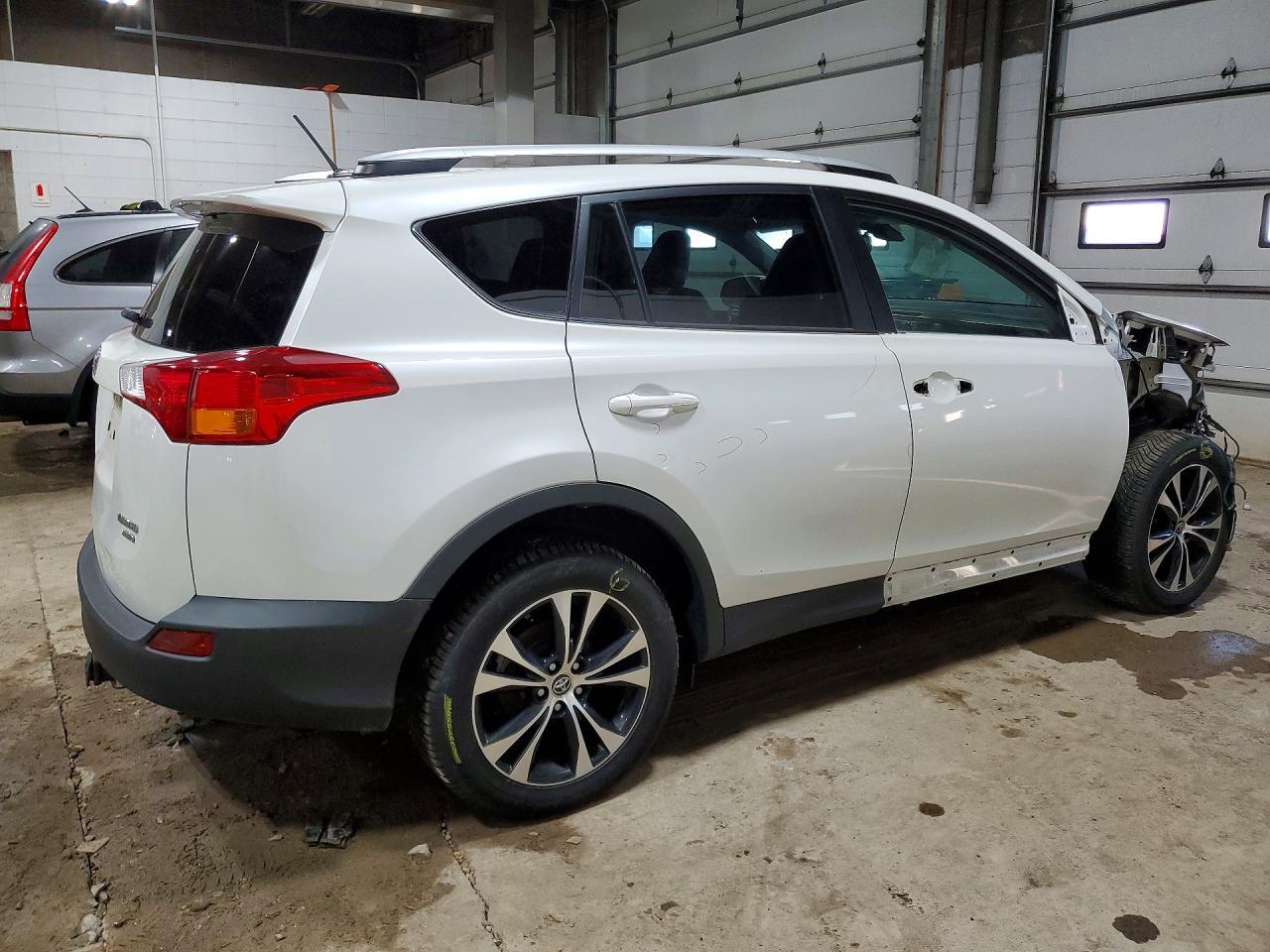 2015 TOYOTA RAV4