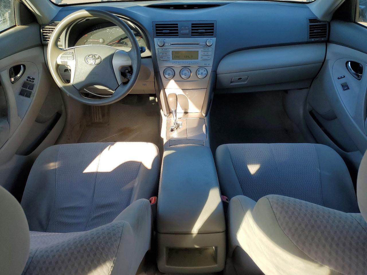 2011 TOYOTA CAMRY