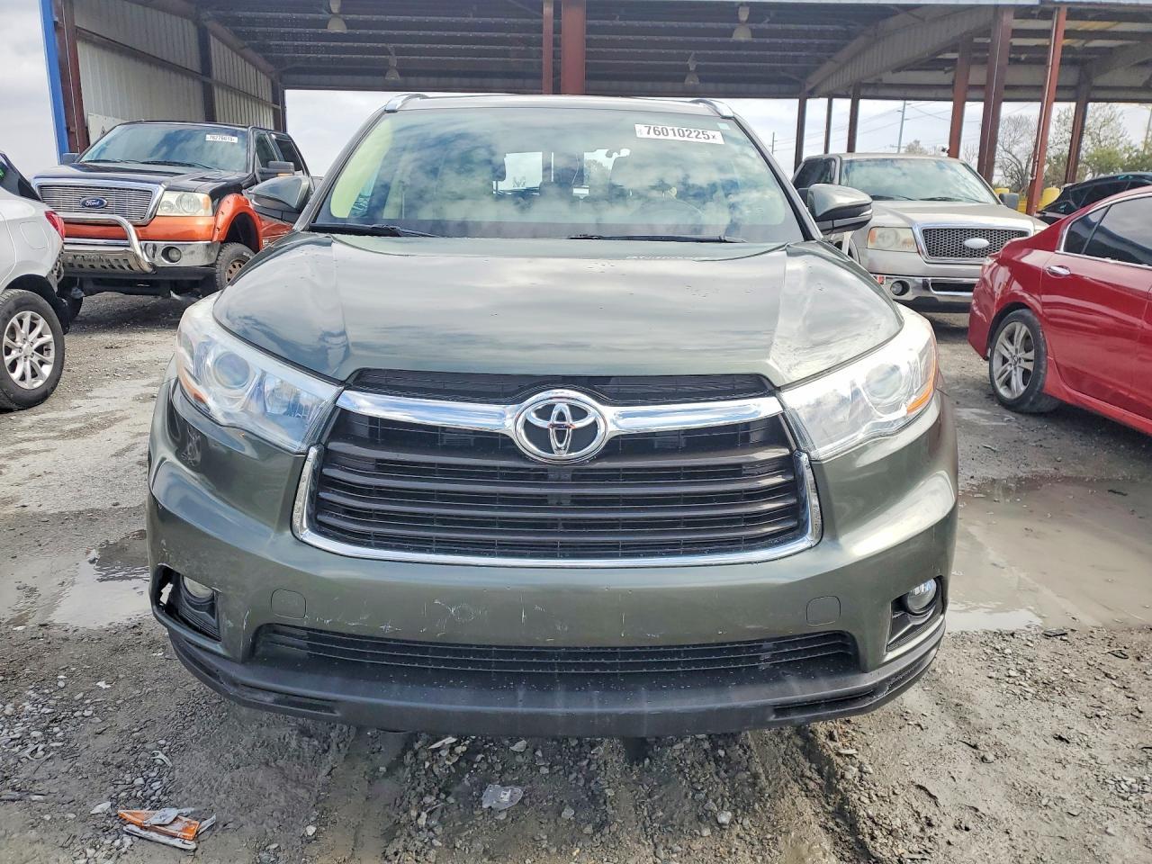 2015 TOYOTA HIGHLANDER