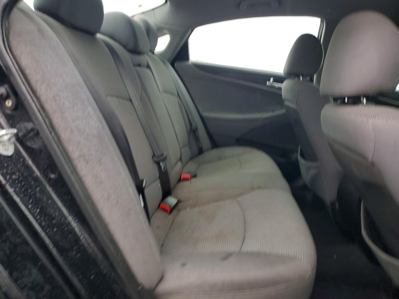 2011 HYUNDAI SONATA