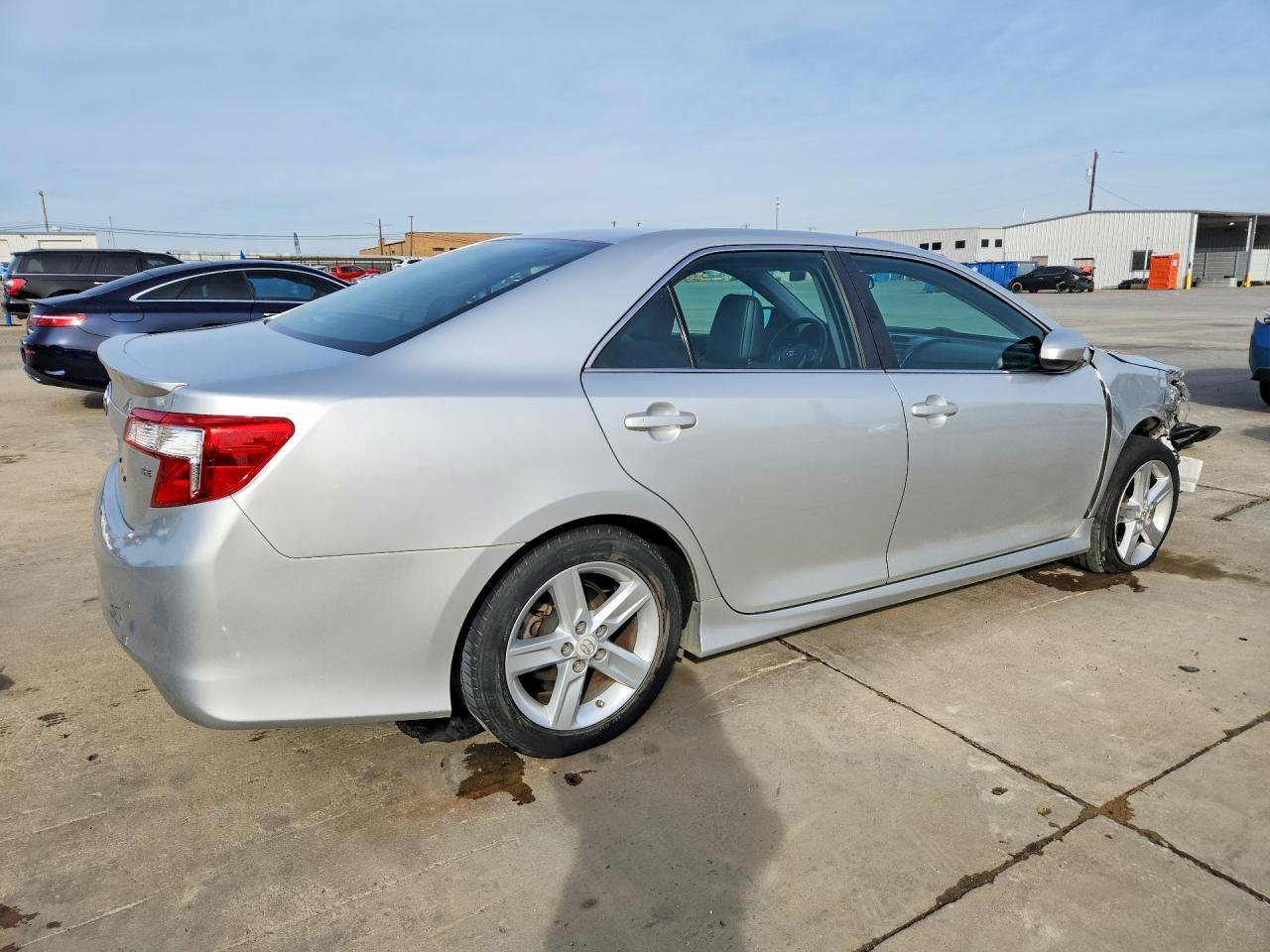 2012 TOYOTA CAMRY