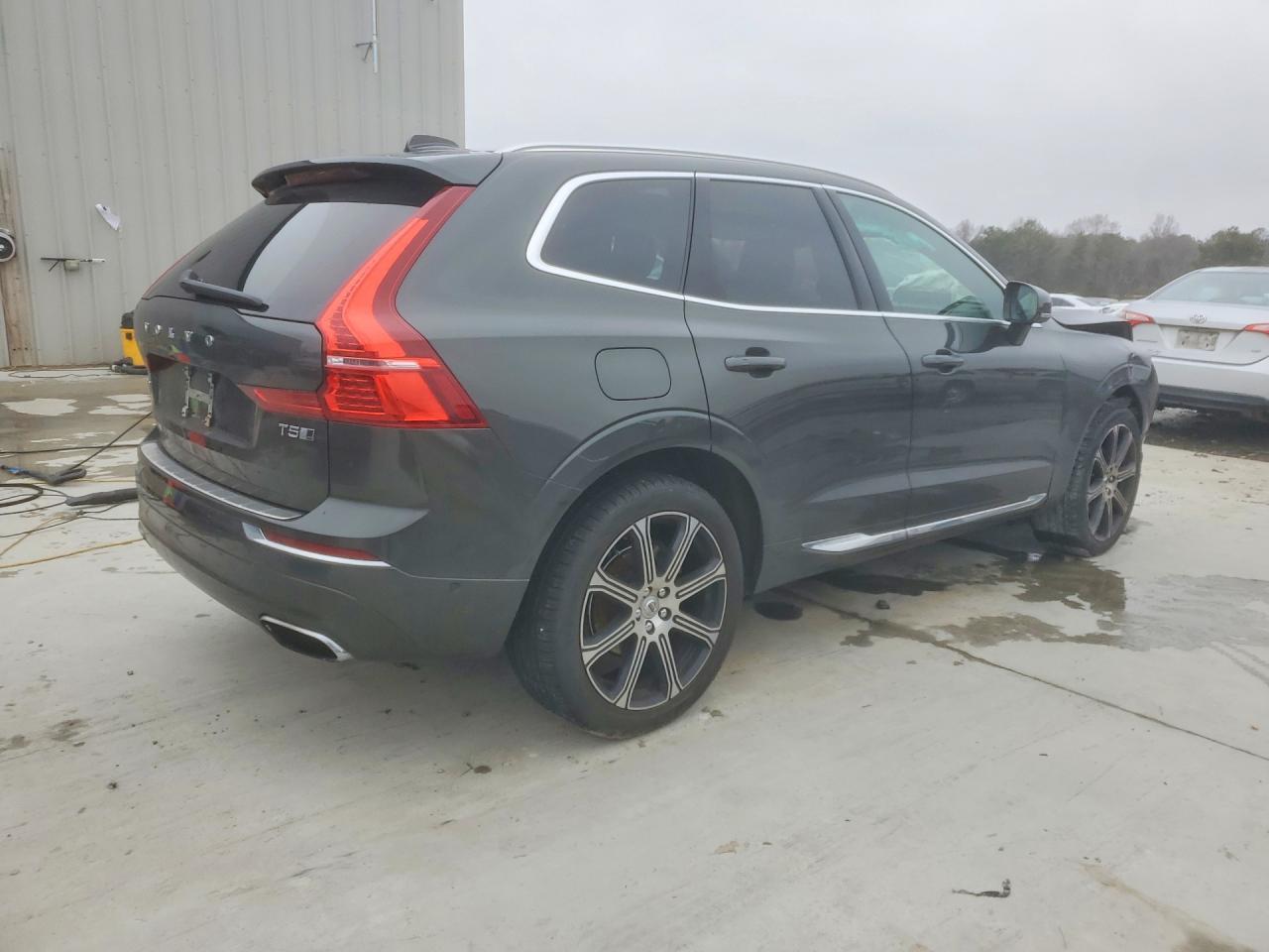 2019 VOLVO XC60