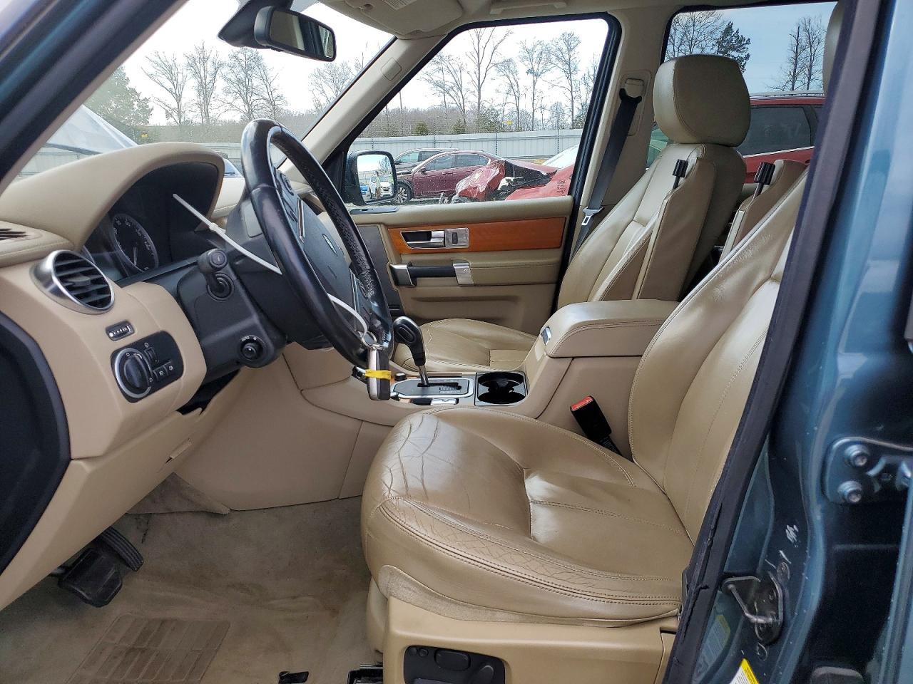 2011 LAND ROVER LR4