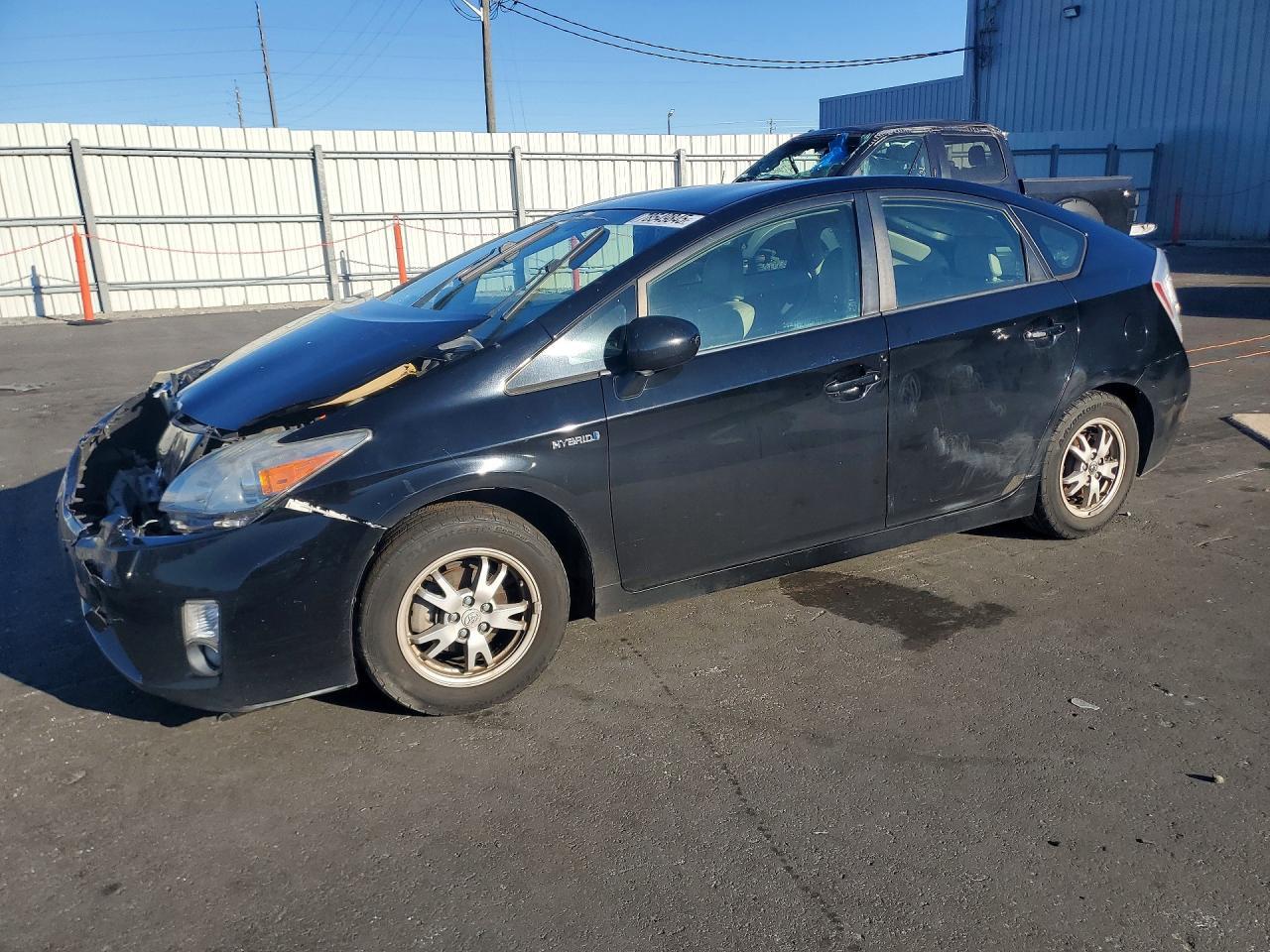 2011 TOYOTA PRIUS