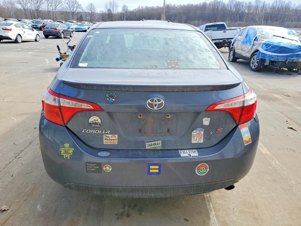2015 TOYOTA COROLLA