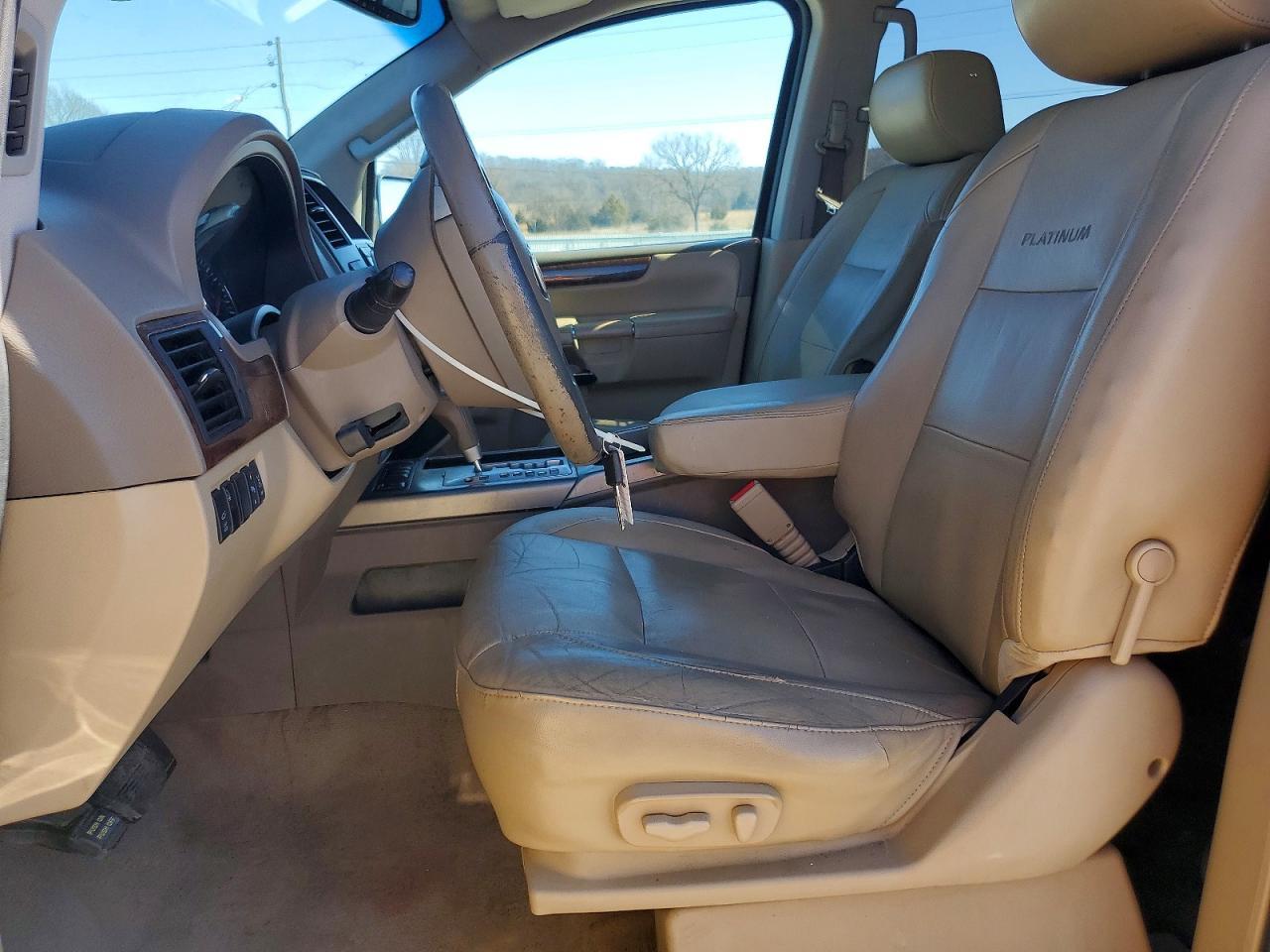 2014 NISSAN Armada