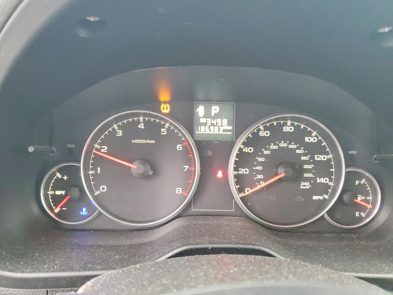 2014 SUBARU Legacy