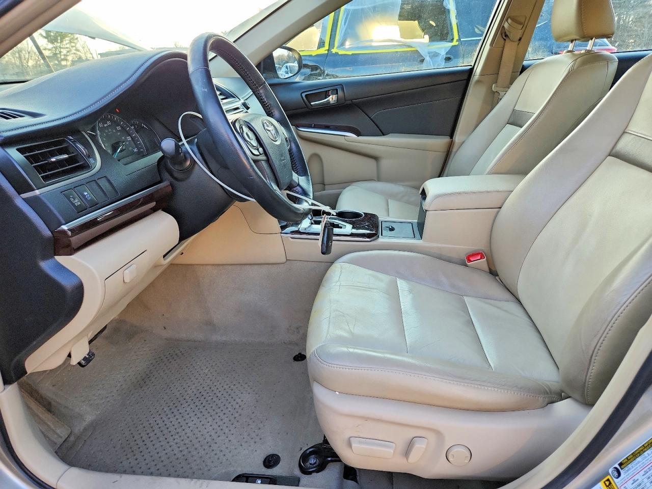2014 TOYOTA CAMRY