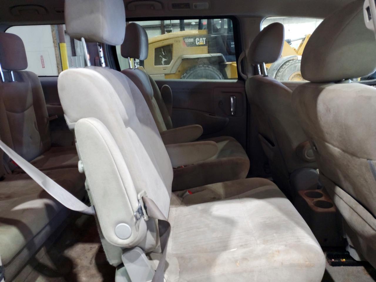 2016 NISSAN Quest