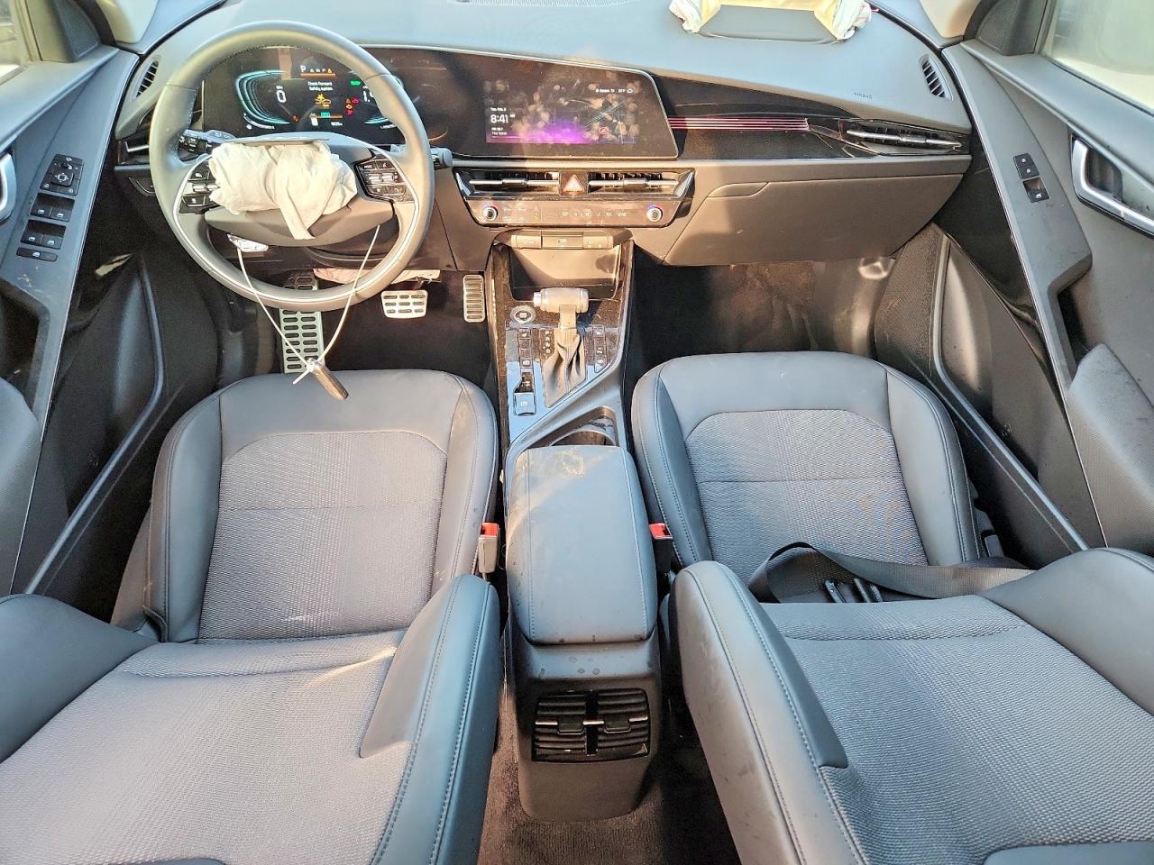 2025 KIA Niro