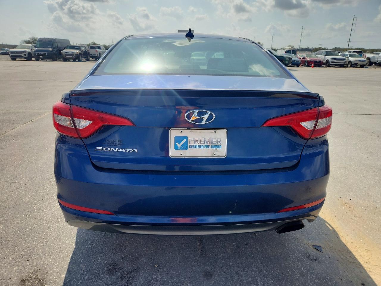2016 HYUNDAI SONATA