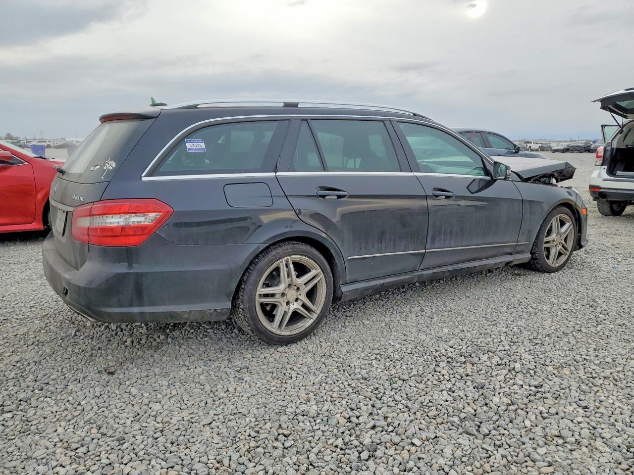2013 MERCEDES-BENZ E-Class