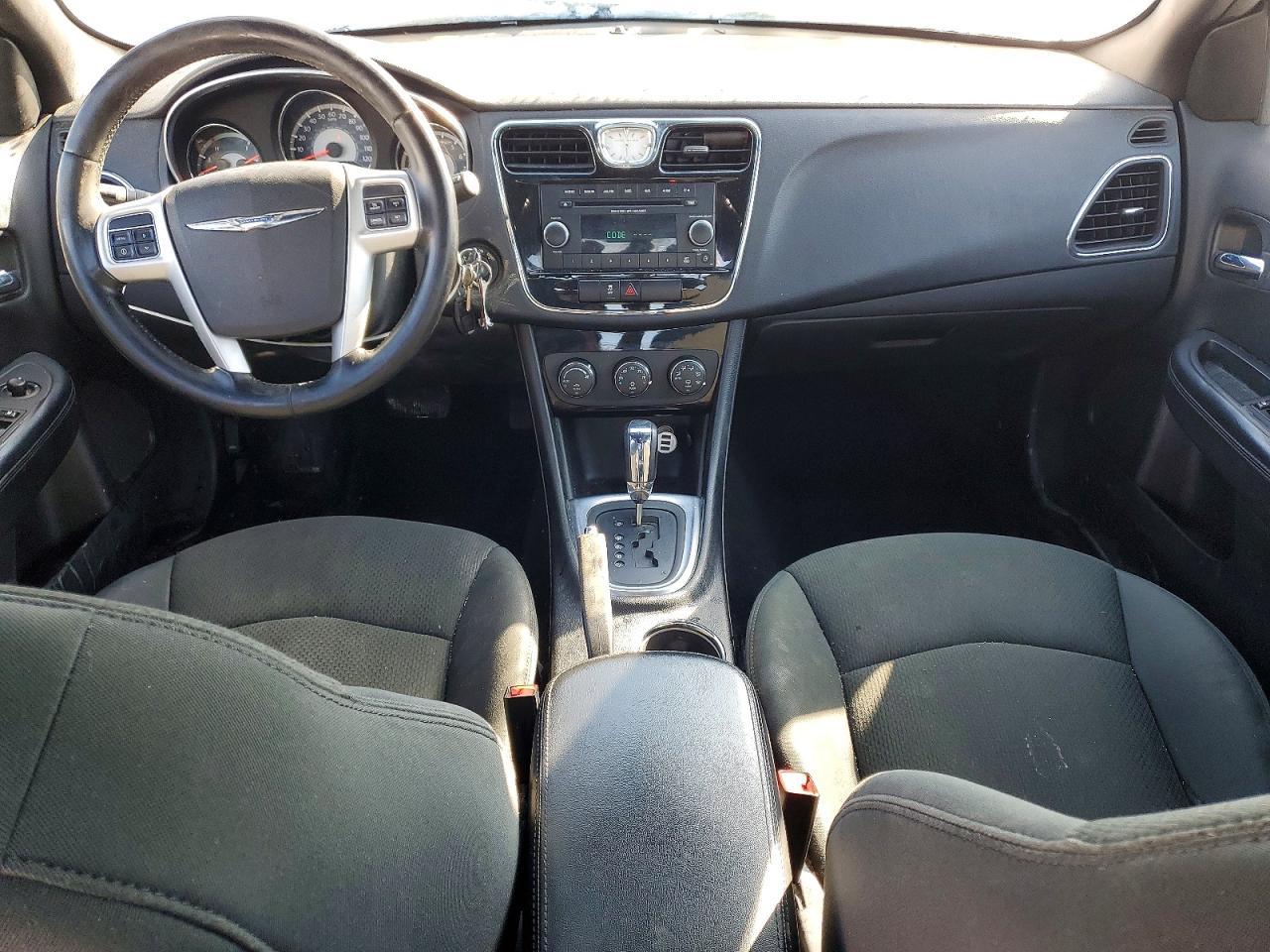 2012 CHRYSLER 200