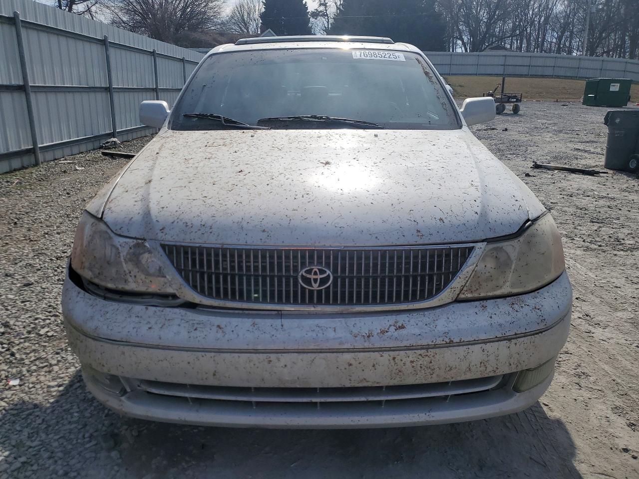 2003 TOYOTA Avalon