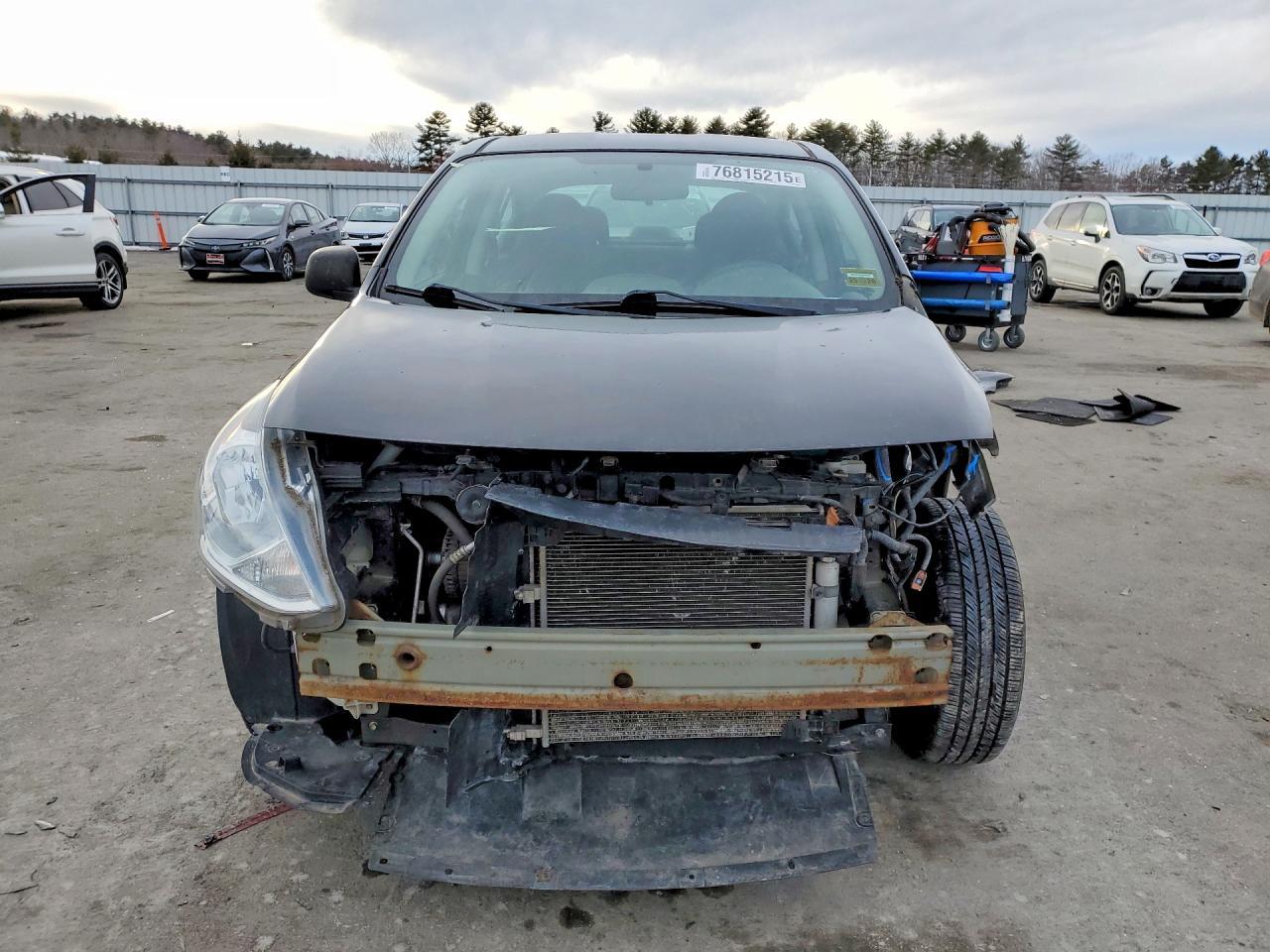2015 NISSAN VERSA