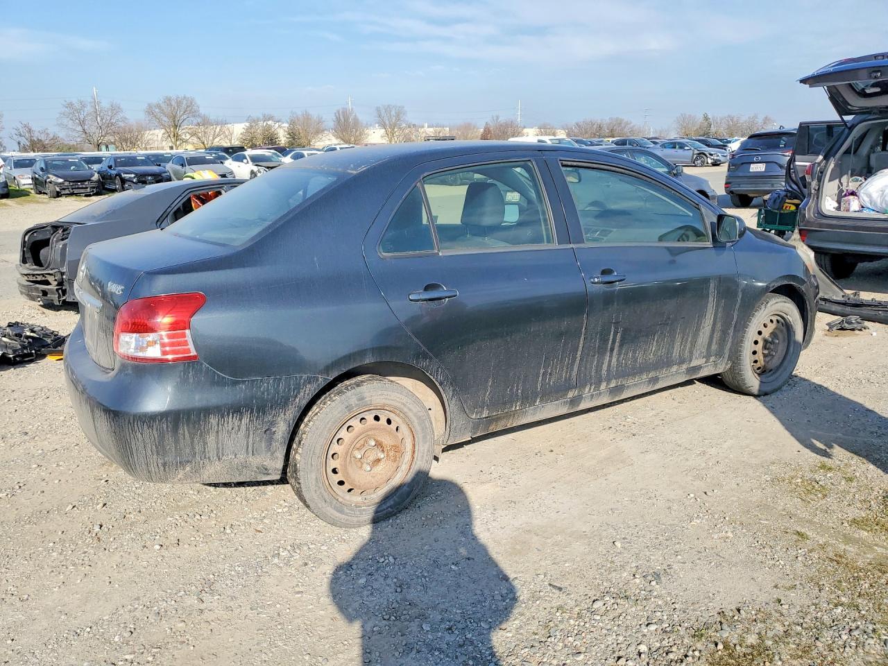 2012 TOYOTA YARIS