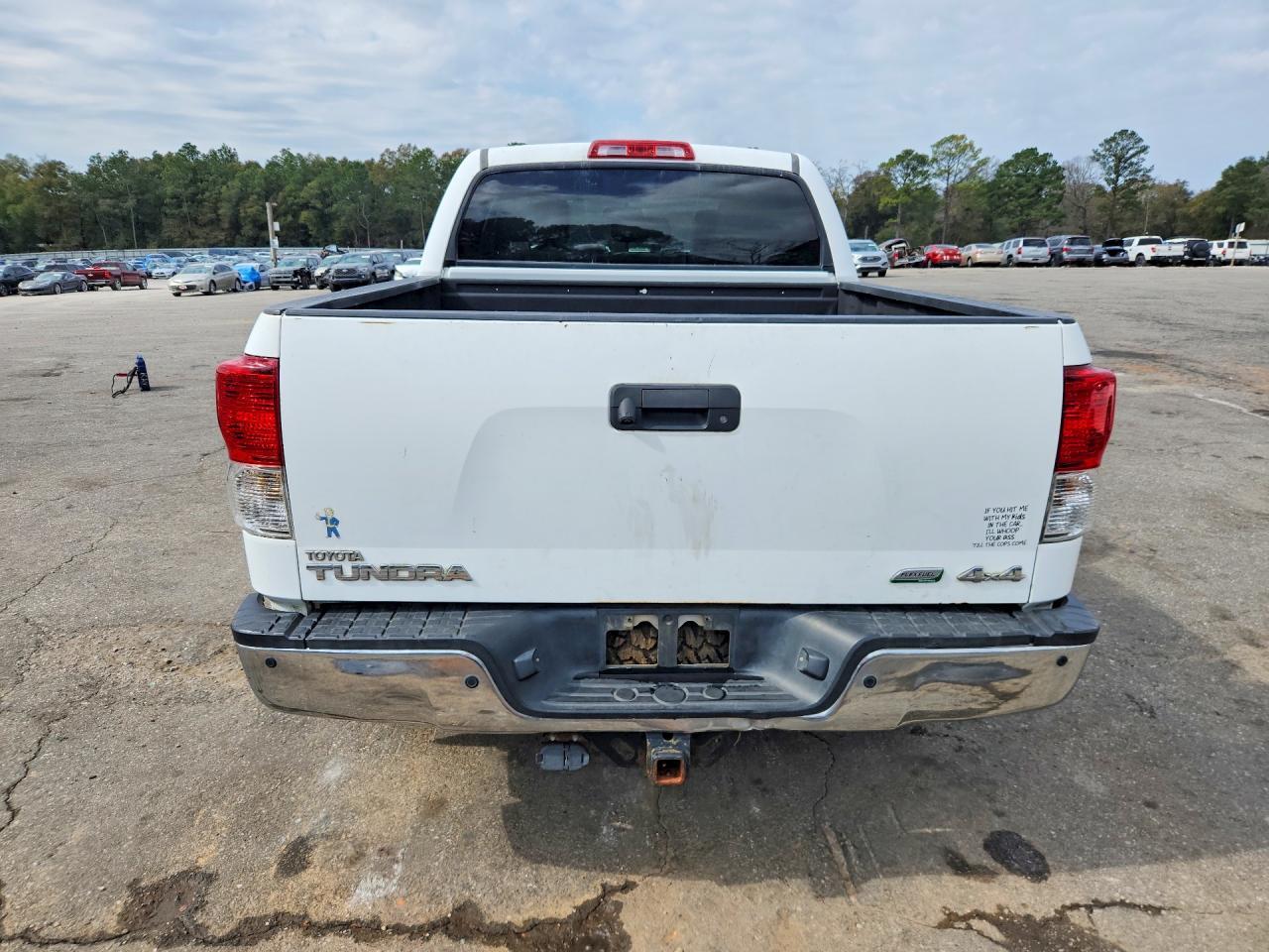 2011 TOYOTA TUNDRA