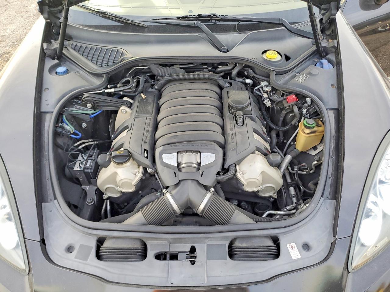 2011 PORSCHE Panamera