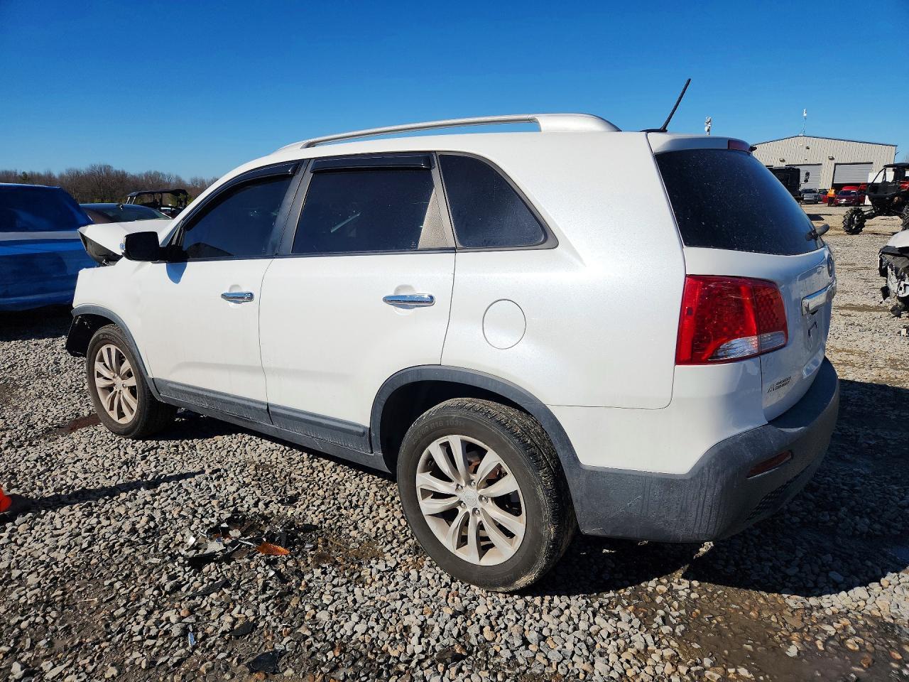 2011 KIA SORENTO