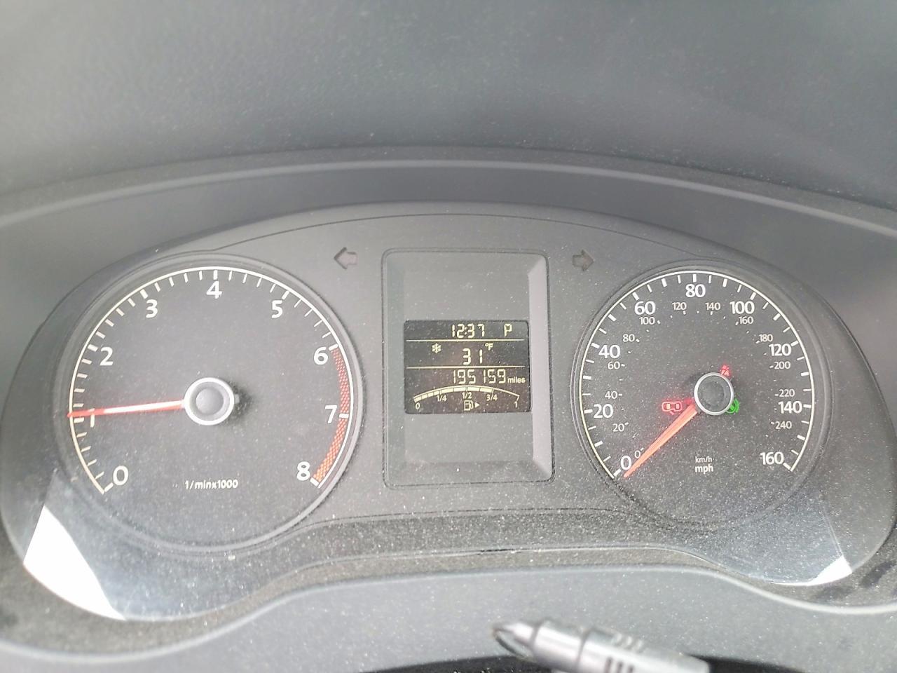 2011 VOLKSWAGEN JETTA