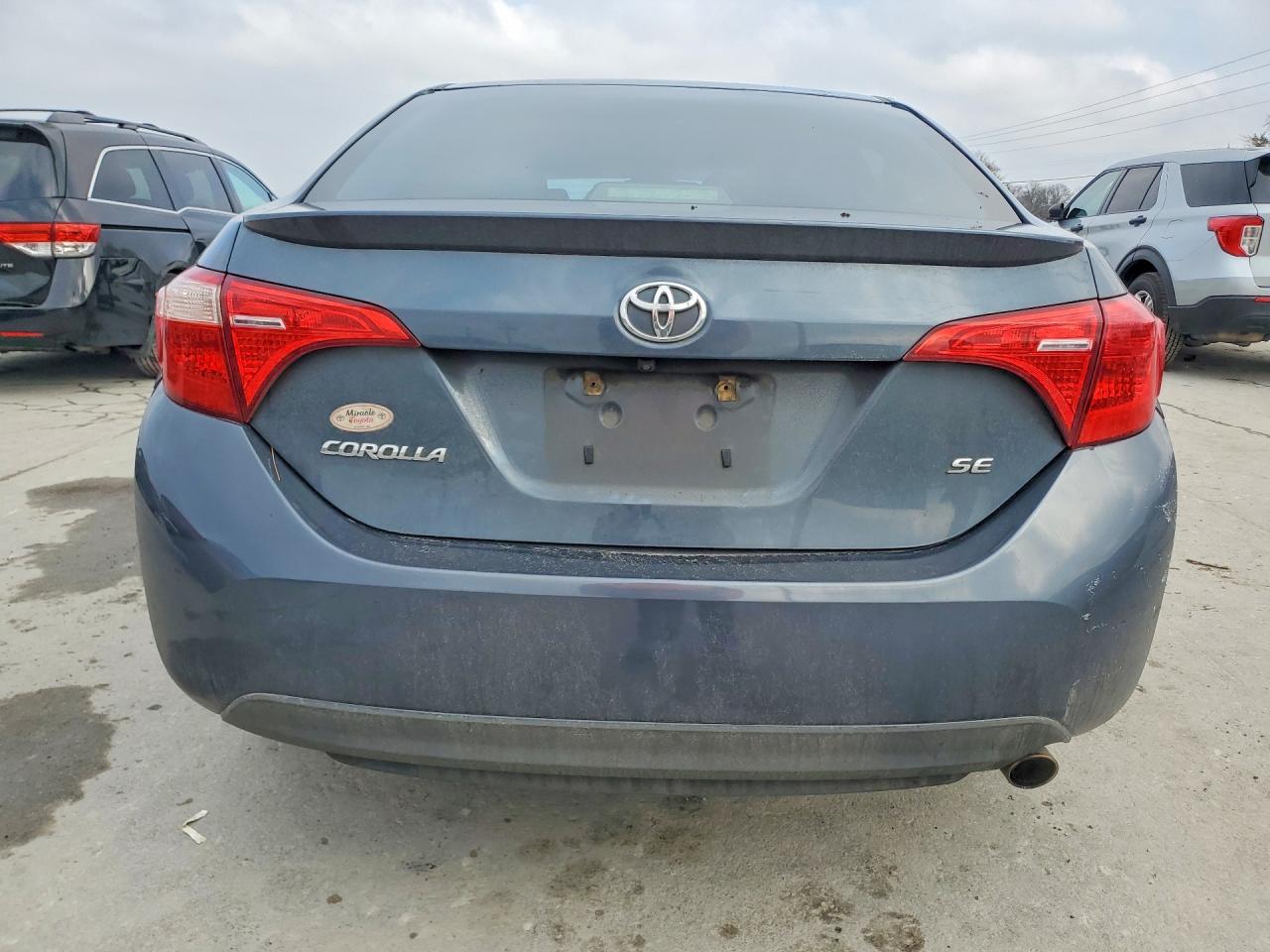 2017 TOYOTA COROLLA