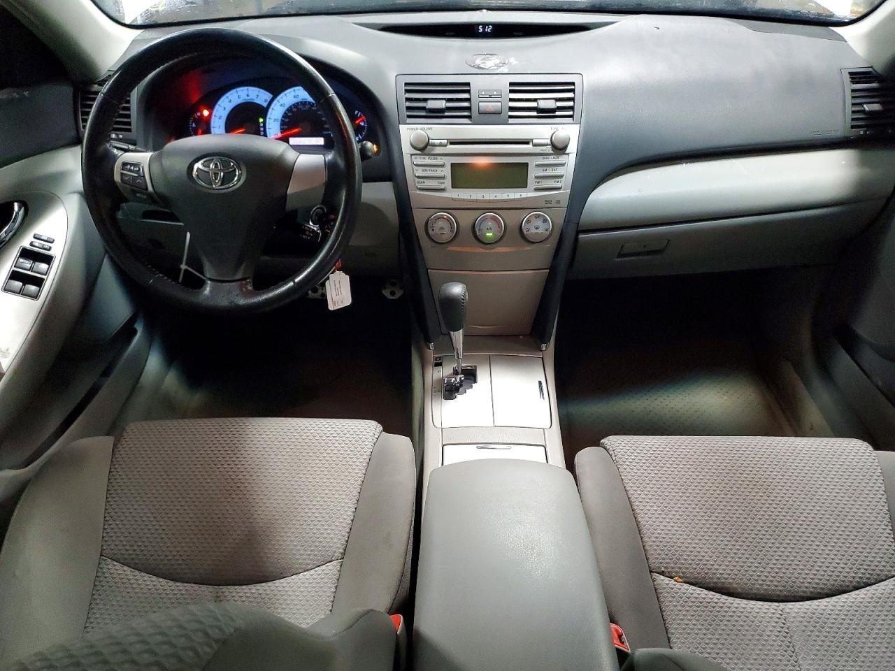 2011 TOYOTA CAMRY