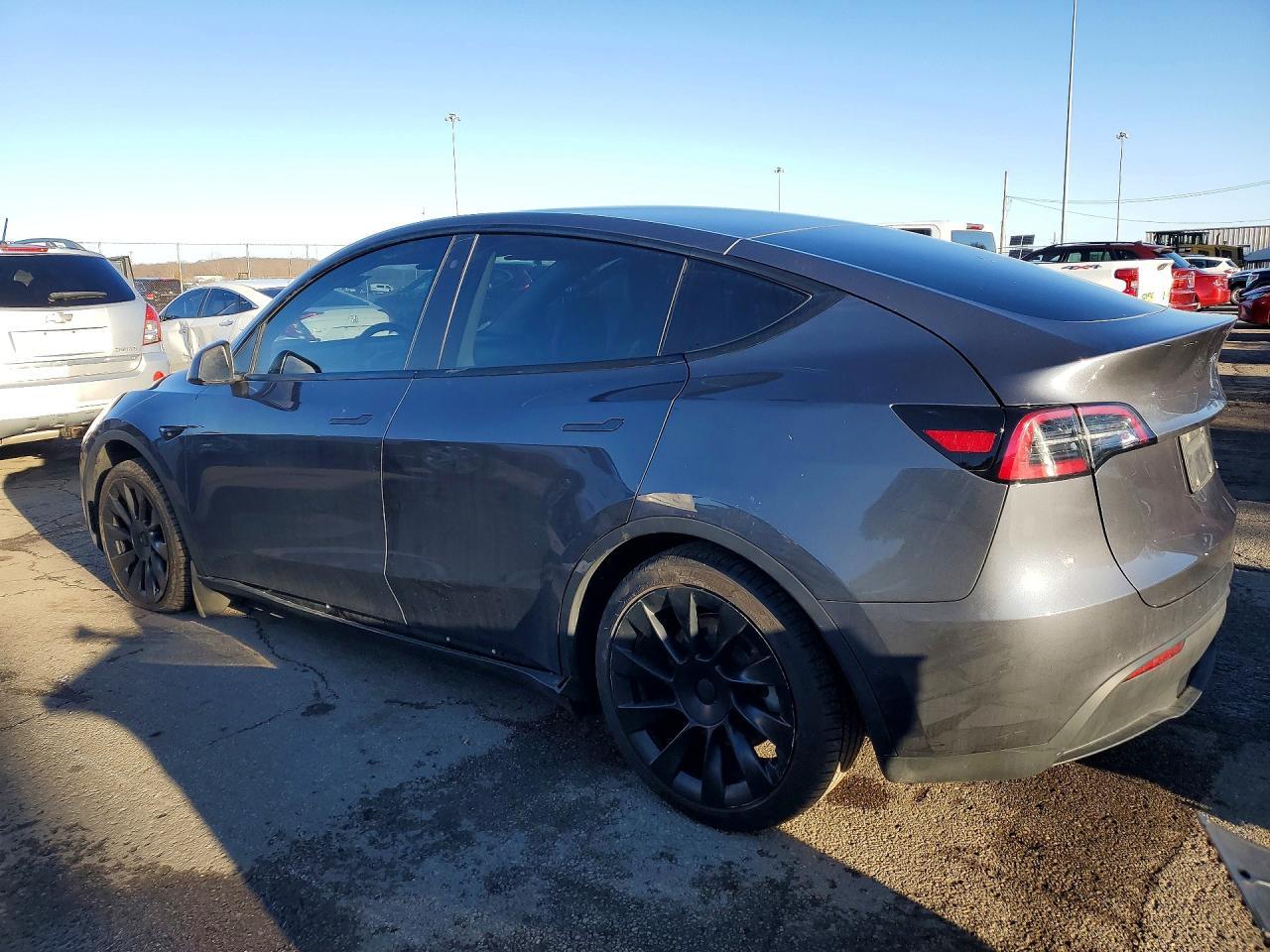 2020 TESLA MODEL Y
